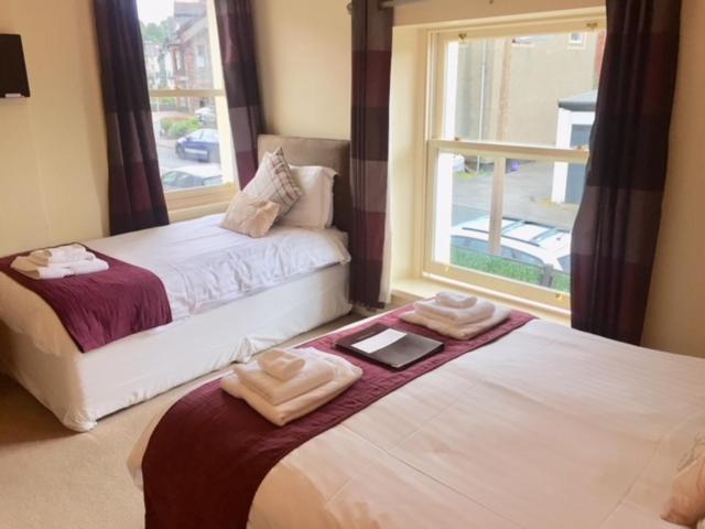 קזיק Salisbury Guest House מראה חיצוני תמונה